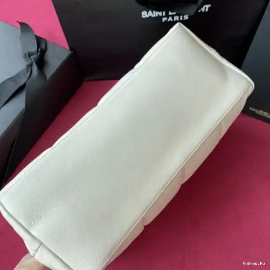 PUFFER QUILTED BAG IN MEDIUM YSL LAMBSKIN 0528